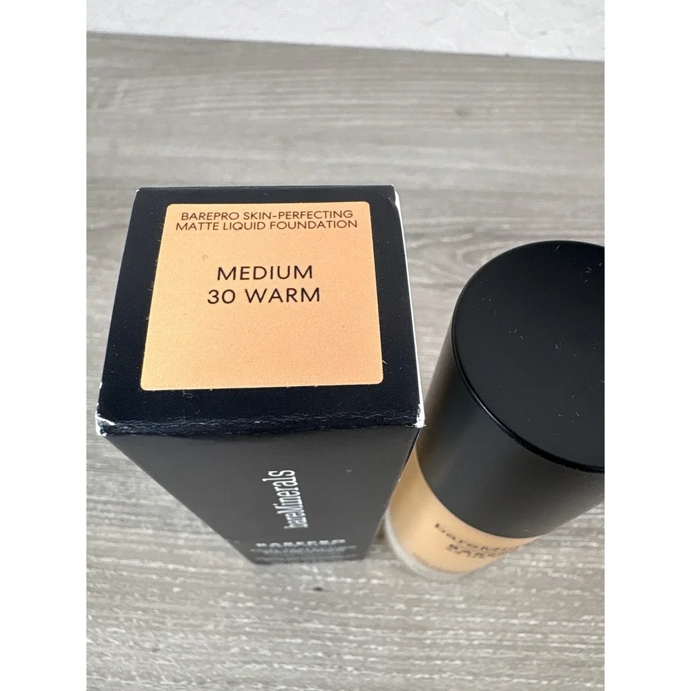 bareMinerals BAREPRO 24HR Wear Matte Liquid Foundation SPF 20 Medium 30 Warm 1oz